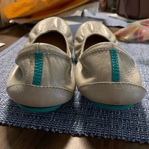 Tieks 9